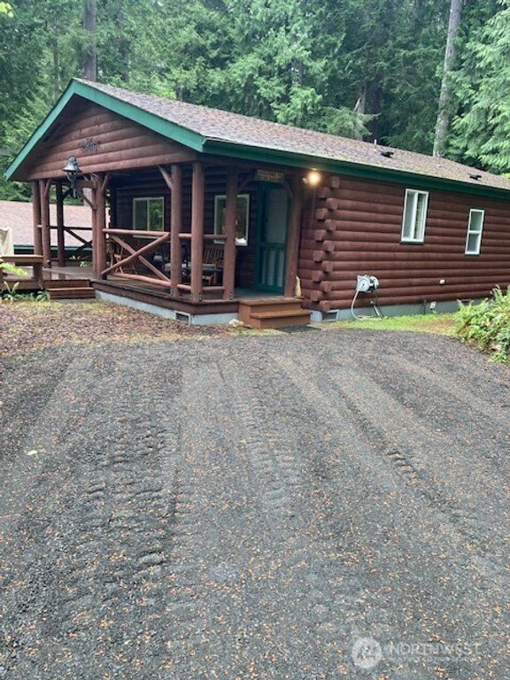 30 N Prospect Drive, Hoodsport, WA 98458