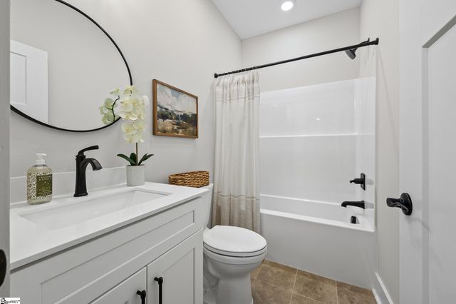 315 Lakefront Drive, Anderson, SC 29626