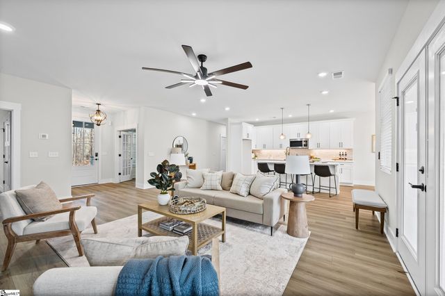 315 Lakefront Drive, Anderson, SC 29626