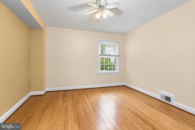 4326 CLAGETT RD, University Park, MD 20782