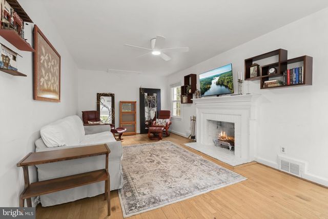 4326 CLAGETT RD, University Park, MD 20782