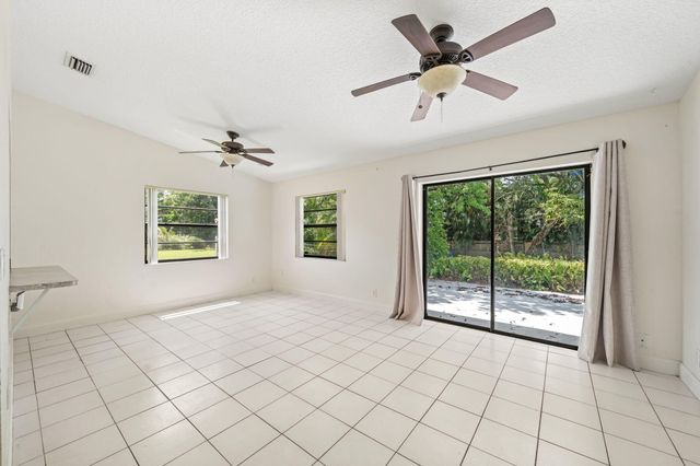 13835 49th Street N, West Palm Beach, FL 33411