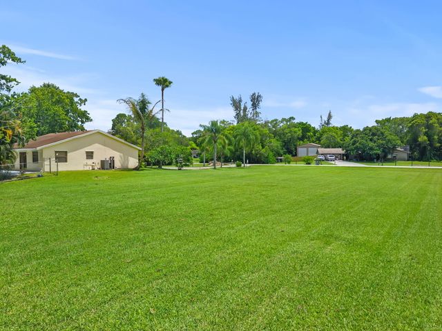 13835 49th Street N, West Palm Beach, FL 33411