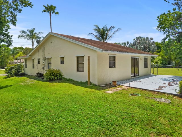 13835 49th Street N, West Palm Beach, FL 33411