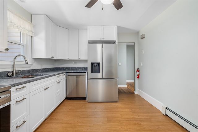 7 Restmere Terrace A, Middletown, RI 02842