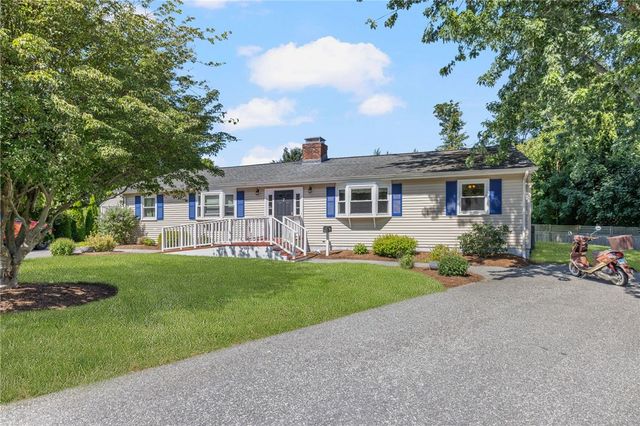 7 Restmere Terrace A, Middletown, RI 02842