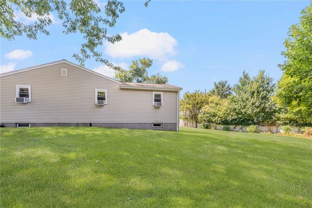 7 Restmere Terrace A, Middletown, RI 02842