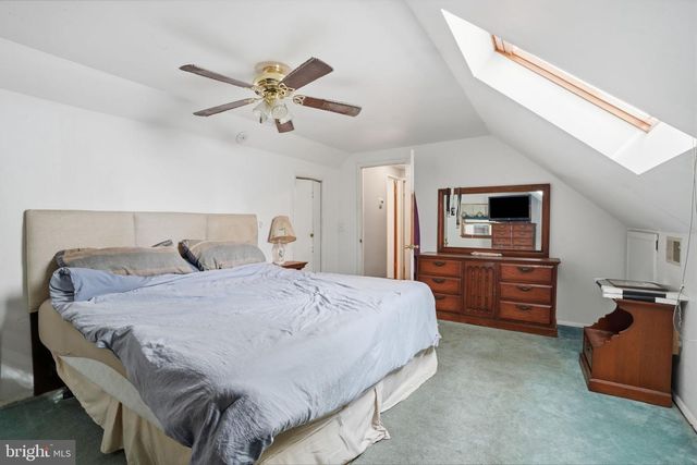 2 QUAY RD, Levittown, PA 19057