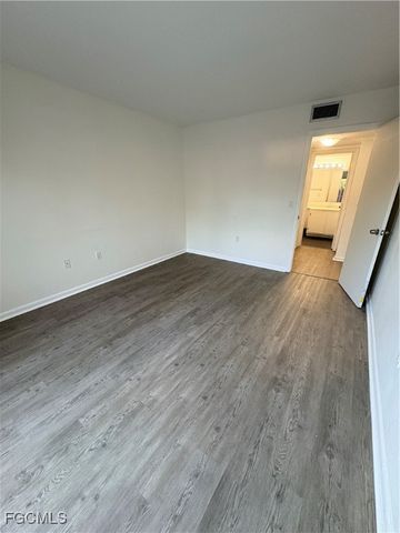 8893 Somerset BLVD, Fort Myers, FL 33919