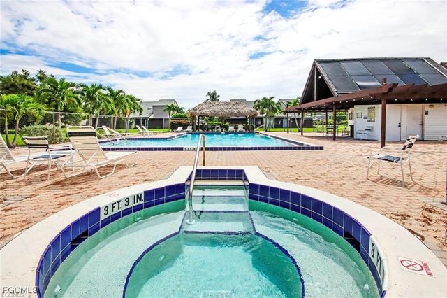 8893 Somerset BLVD, Fort Myers, FL 33919