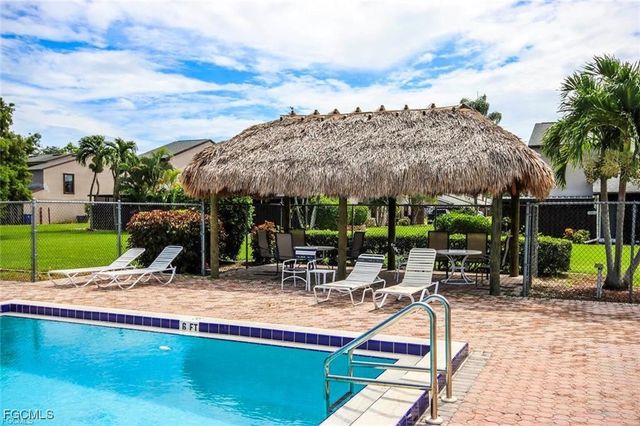 8893 Somerset BLVD, Fort Myers, FL 33919