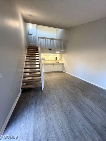 8893 Somerset BLVD, Fort Myers, FL 33919