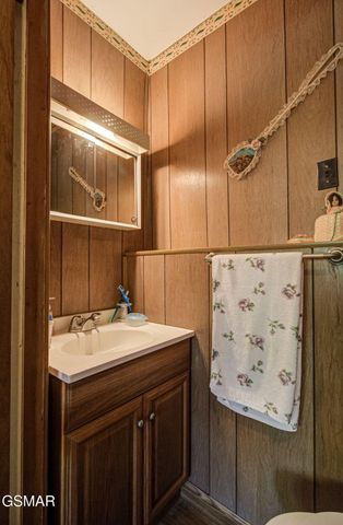 1909 Cheyene Trail, Dandridge, TN 37725