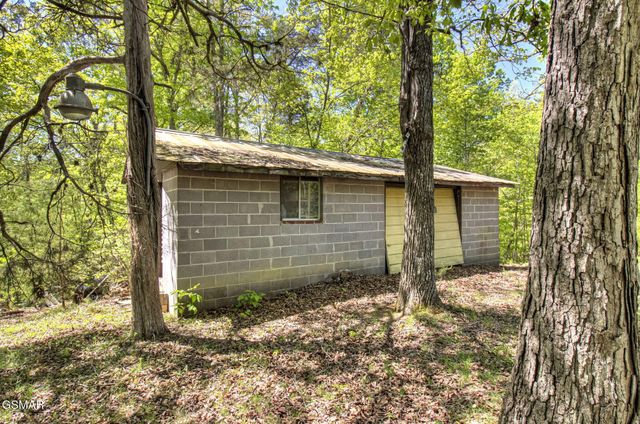 1909 Cheyene Trail, Dandridge, TN 37725
