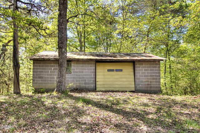 1909 Cheyene Trail, Dandridge, TN 37725