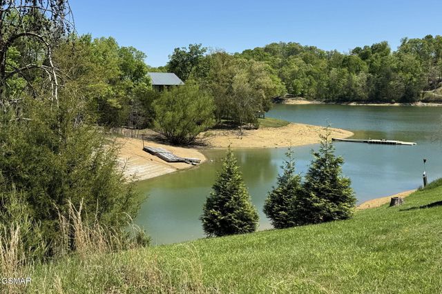 1909 Cheyene Trail, Dandridge, TN 37725