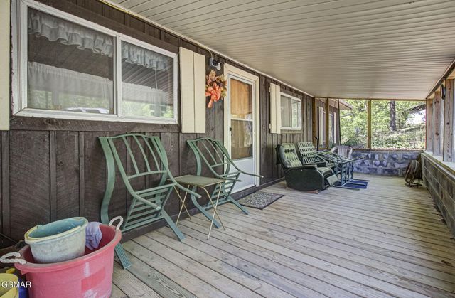 1909 Cheyene Trail, Dandridge, TN 37725