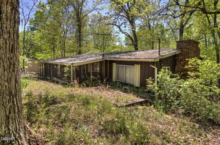 1909 Cheyene Trail, Dandridge, TN 37725