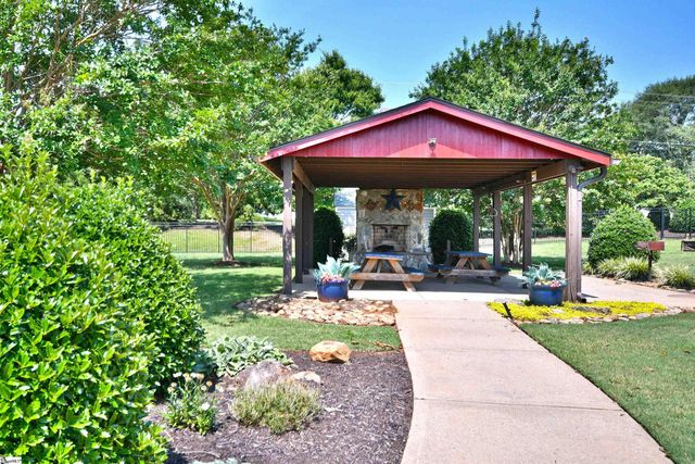21 Nut Leaf Lane, Greenville, SC 29605