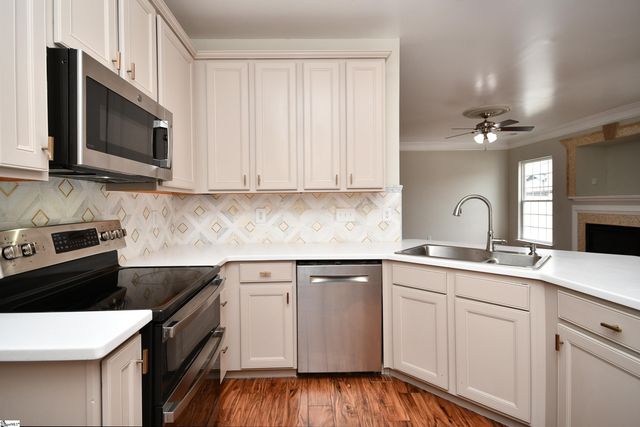 21 Nut Leaf Lane, Greenville, SC 29605