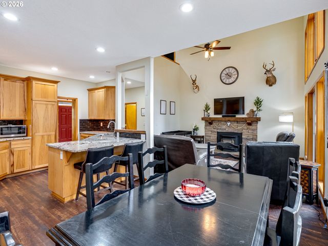 22967 S DAY HILL Rd, Estacada, OR 97023