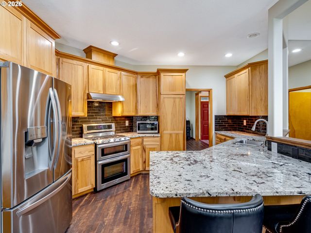22967 S DAY HILL Rd, Estacada, OR 97023