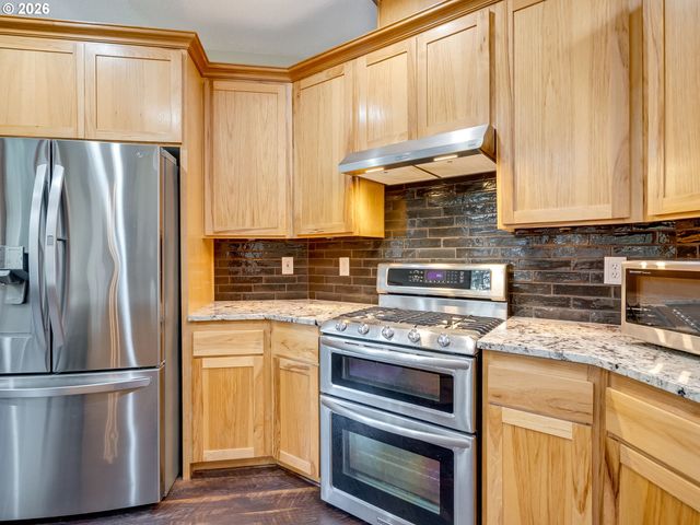 22967 S DAY HILL Rd, Estacada, OR 97023