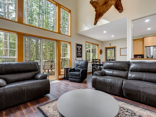 22967 S DAY HILL Rd, Estacada, OR 97023