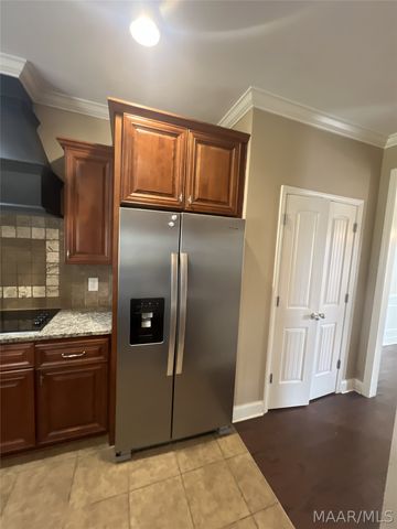 111 Glennbrooke Lane, Prattville, AL 36066