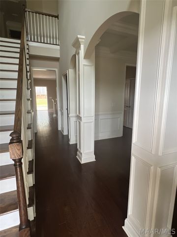 111 Glennbrooke Lane, Prattville, AL 36066