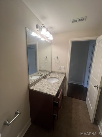 111 Glennbrooke Lane, Prattville, AL 36066