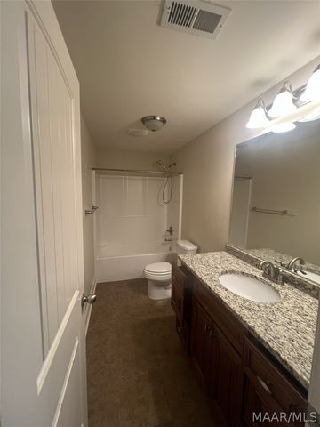 111 Glennbrooke Lane, Prattville, AL 36066