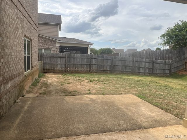 111 Glennbrooke Lane, Prattville, AL 36066