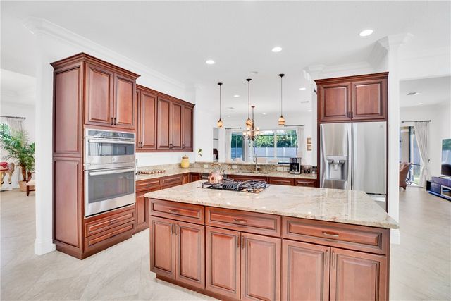 460 Wingate Terrace SW, Vero Beach, FL 32968