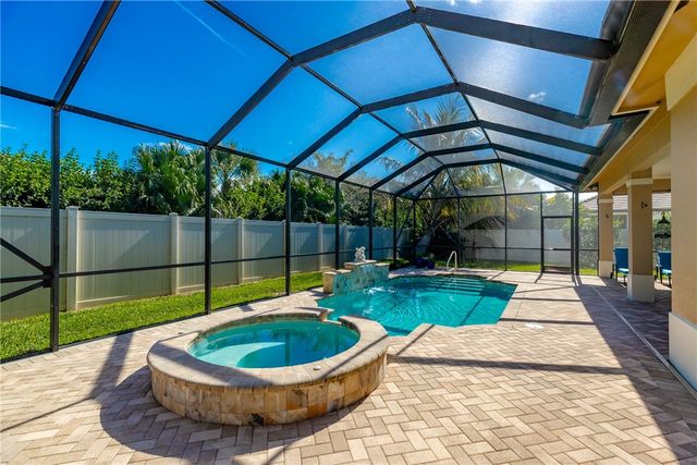 460 Wingate Terrace SW, Vero Beach, FL 32968