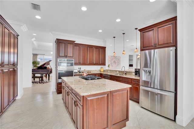 460 Wingate Terrace SW, Vero Beach, FL 32968