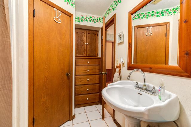 4821 County Road 288, Angleton, TX 77515