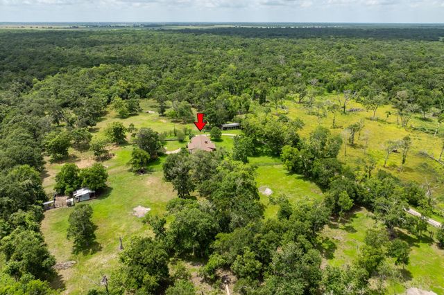 4821 County Road 288, Angleton, TX 77515