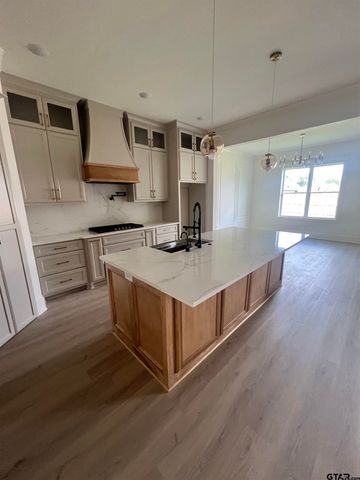 1214 Golden Eagle Way, Whitehouse, TX 75791