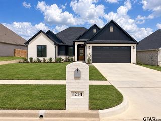 1214 Golden Eagle Way, Whitehouse, TX 75791
