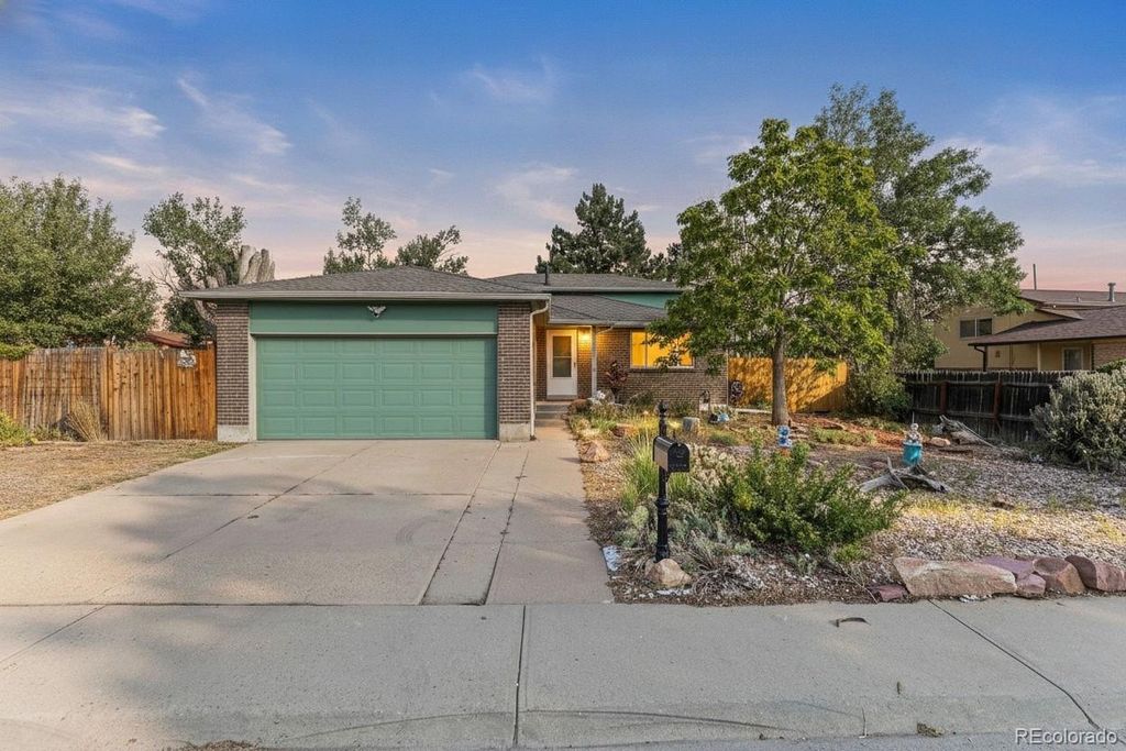 4963 Billings Street, Denver, CO 80239