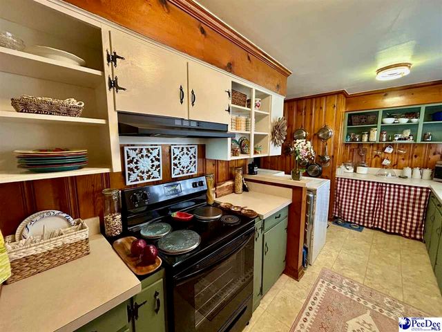 2401 Broad Dr, Florence, SC 29505