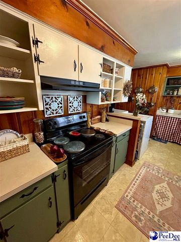 2401 Broad Dr, Florence, SC 29505