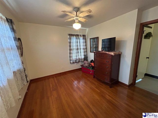 2401 Broad Dr, Florence, SC 29505