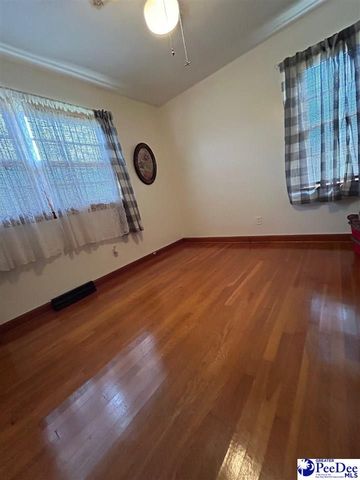 2401 Broad Dr, Florence, SC 29505