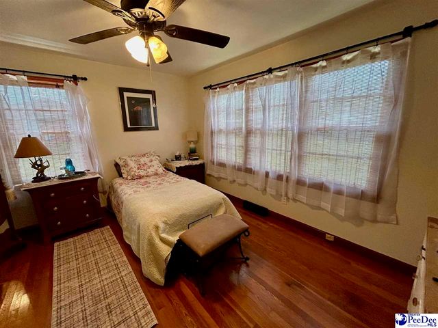 2401 Broad Dr, Florence, SC 29505