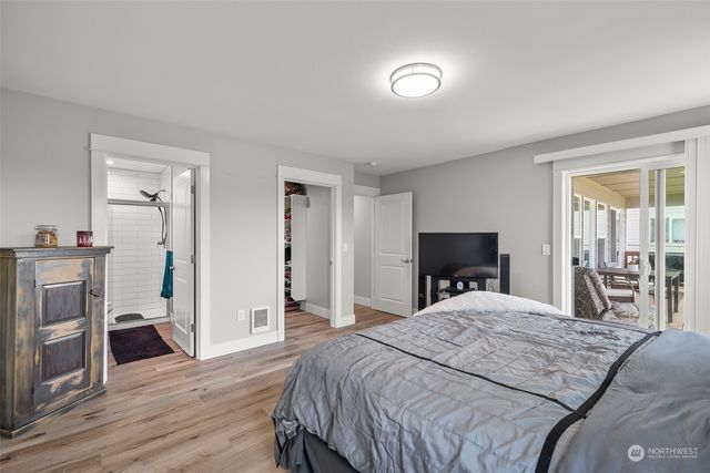 571 Puffin Avenue NE, Ocean Shores, WA 98569