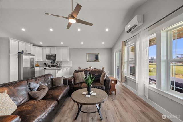 571 Puffin Avenue NE, Ocean Shores, WA 98569