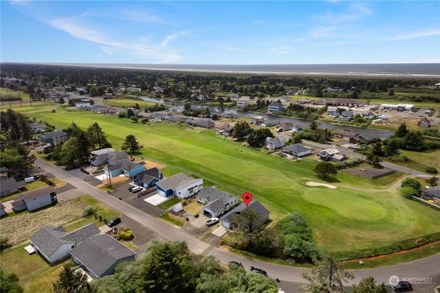 571 Puffin Avenue NE, Ocean Shores, WA 98569