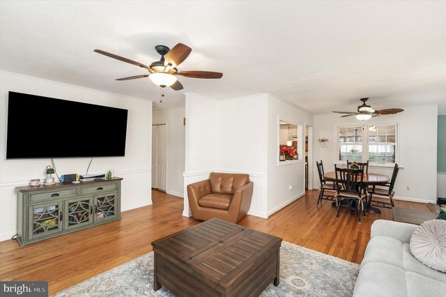 4 IMPERIAL DR, Hamilton, NJ 08690